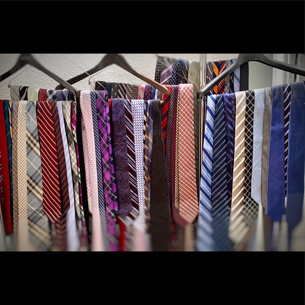 85 pristine neckties (various brands & styles)